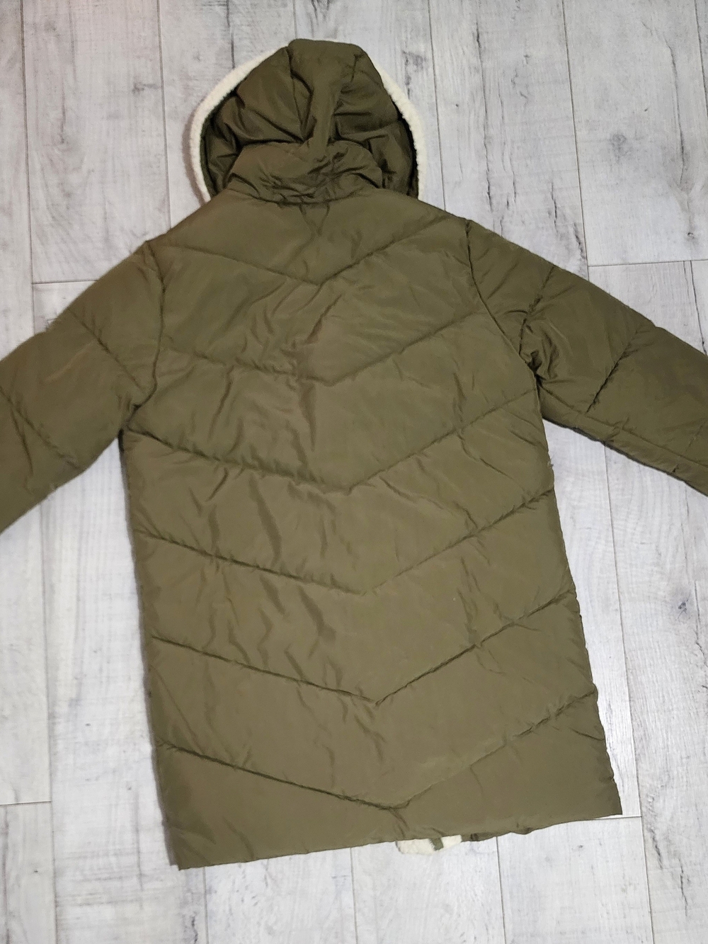 Love Tree Olive Green Puffer Coat with Cream Sherpa Trim - Picture 5 of 5